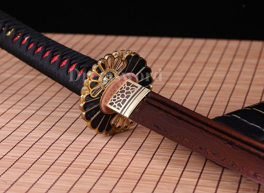 hand forge damascus folded steel unokubi-zukuri japanese samurai katana sword razor sharp