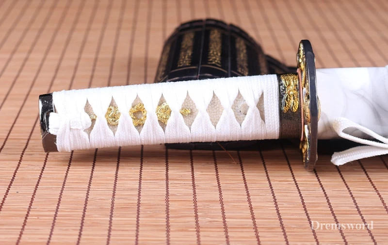 handmade Japanese tanto Samurai Sword Black damascus Folded Steel Full Tang Sharp Blade.