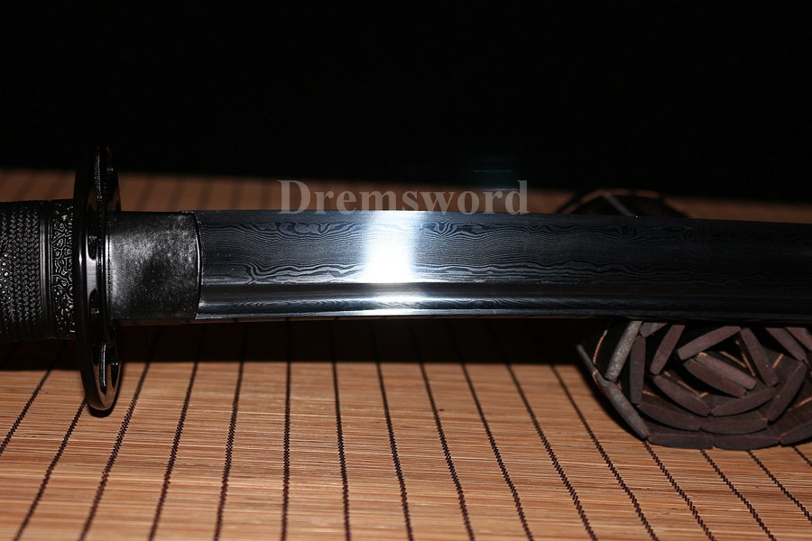 Handmade Black Folded Steel katana Japanese Samurai Sword Full Tang Sharp Blade.