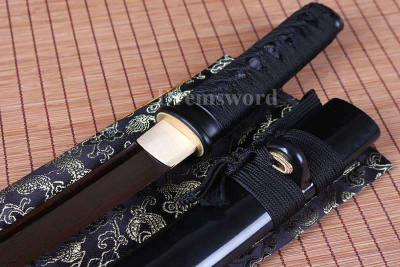 Hand forged tanto Japanese Samurai Sword red damascus Folded Steel Full Tang Sharp Blade.