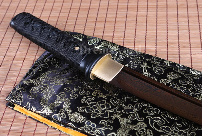 Hand forged tanto Japanese Samurai Sword red damascus Folded Steel Full Tang Sharp Blade.