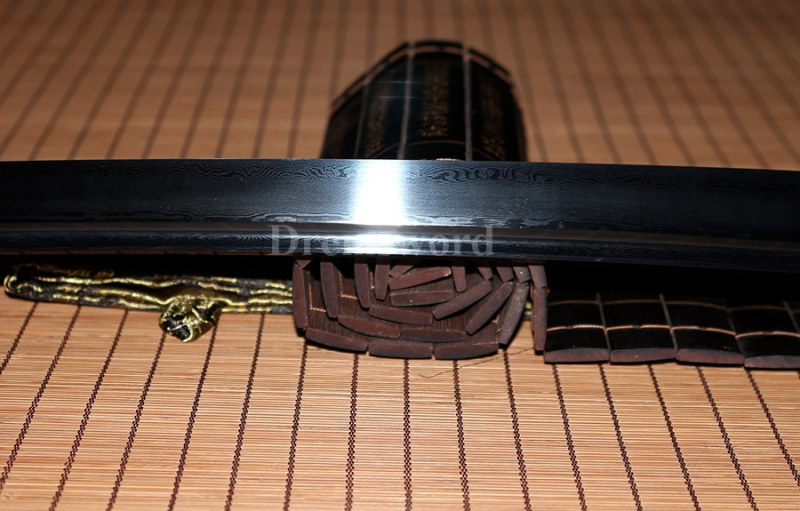 Black Folded Steel katana handmade Japanese Samurai Sword Full Tang Sharp Blade.