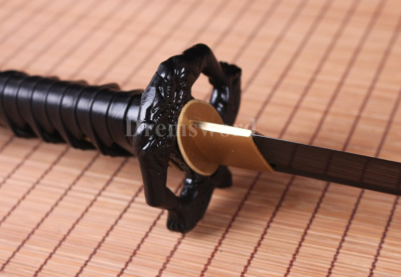 hand forge Black Folded Steel katana Japanese Samurai Sword Full Tang Sharp demon tsuba .