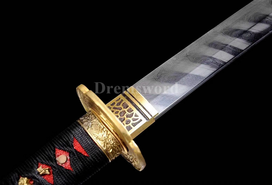 Fully hand fore laminated damascus folded steel japanese samurai sword katana full tang sharp blade.