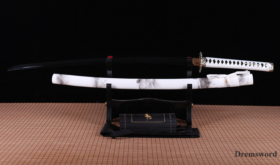 hand forge Japanese sharp Katana Samurai Sword Black damascus Folded Steel Full Tang battle ready.