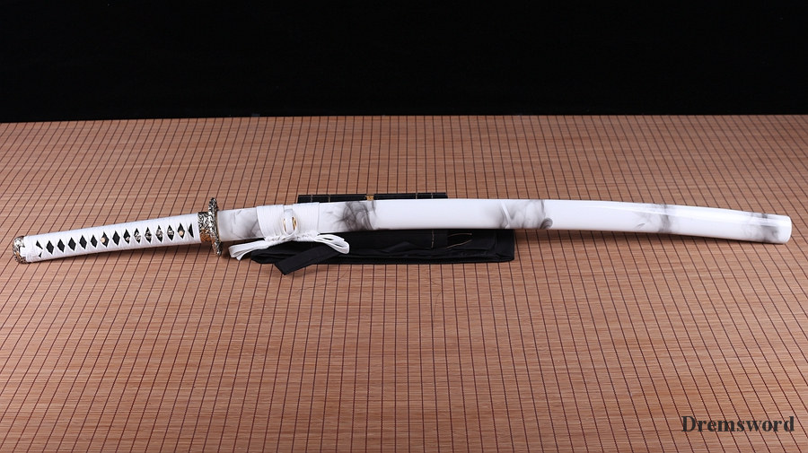 hand forge Japanese sharp Katana Samurai Sword Black damascus Folded Steel Full Tang battle ready.