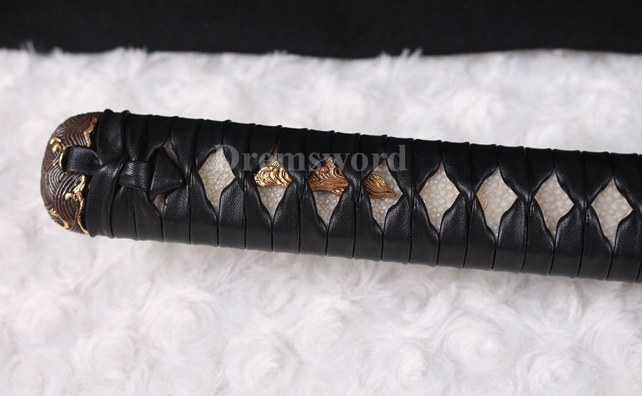 Choji hamon Clay tempered T10 steel huzaya polishi katana japanese samurai sword full tang razor sharp.