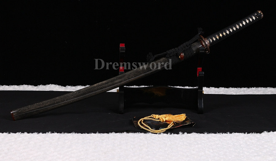 Choji hamon Clay tempered T10 steel huzaya polishi katana japanese samurai sword full tang razor sharp.