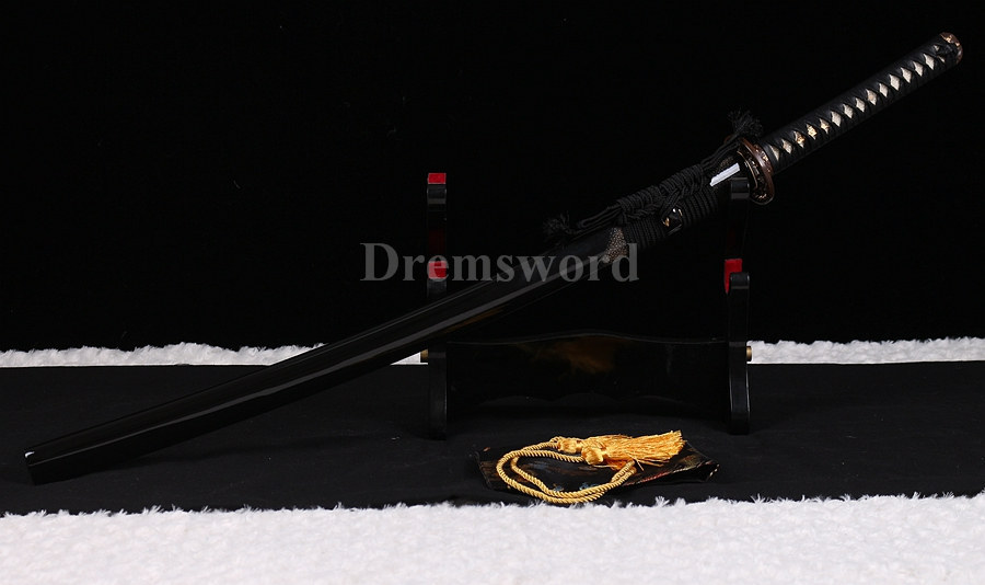 Clay tempered Choji hamon T10 steel huzaya polishi katana japanese samurai sword full tang razor sharp.