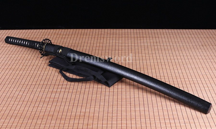 Clay tempered T10 steel sharp katana japanese samurai sword full tang battle ready.