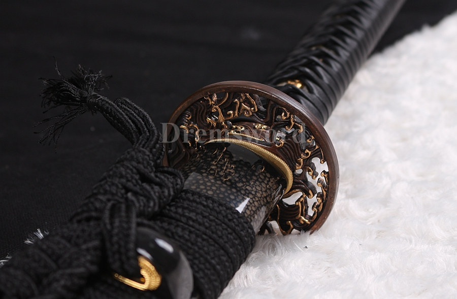 Clay tempered Choji hamon T10 steel huzaya polishi katana japanese samurai sword full tang razor sharp.