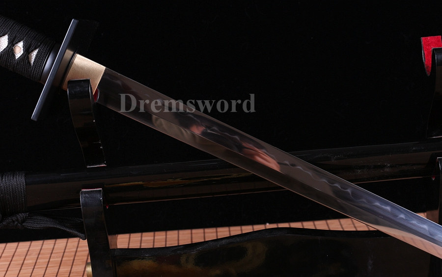 Clay tempered Ninja t10 steel japanese samurai sword full tang razor sharp battle ready.
