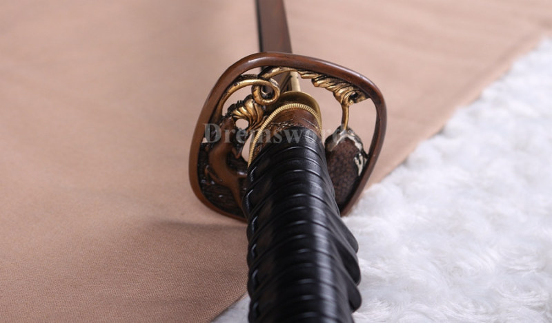 clay tempered Katana black 1095 high carnon steel japanese samurai sword battle ready sharp.