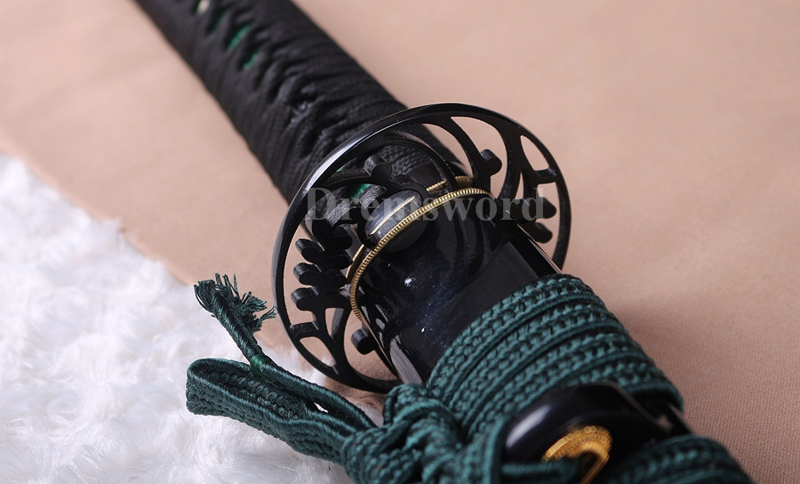 Choji hamon T10 steel Clay tempered katana japanese samurai sword full tang razor sharp.