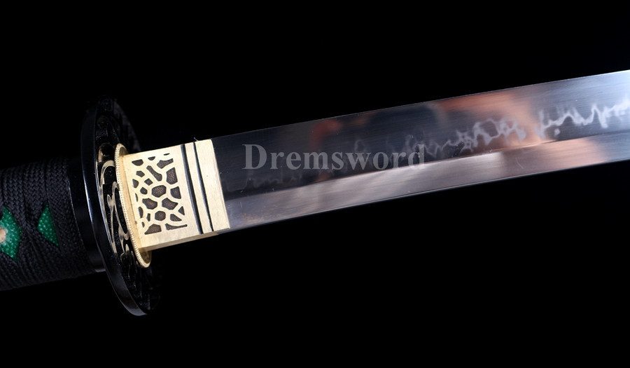 Choji hamon T10 steel Clay tempered katana japanese samurai sword full tang razor sharp.