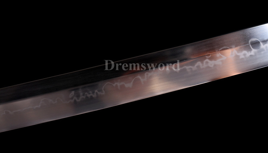 Choji hamon T10 steel Clay tempered katana japanese samurai sword full tang razor sharp.