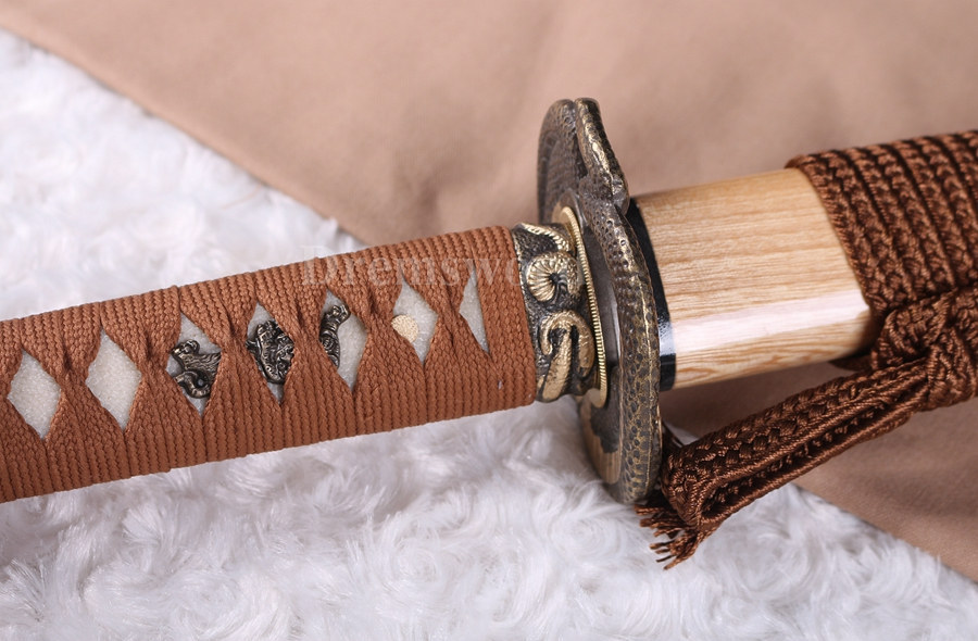 Clay tempered 1095 high carbon steel sharp katana japanese samurai sword full tang battle ready.