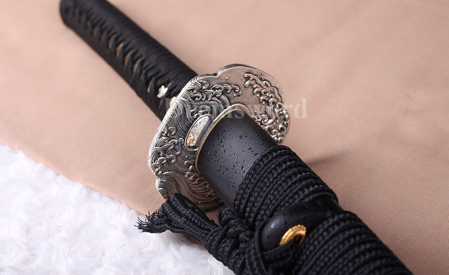 Clay Tempered Katana 1095 high carbon steel Steel Japanese sumrai sword full tang sharp.