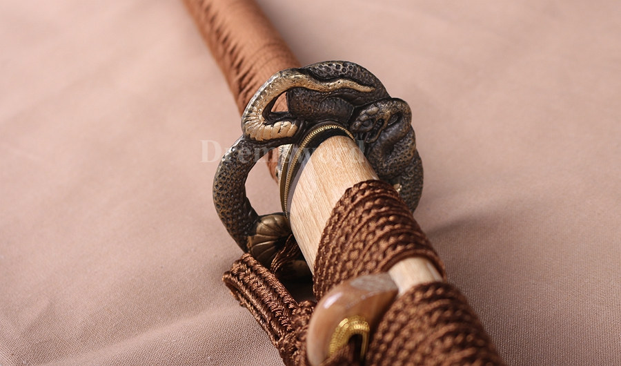 Clay tempered 1095 high carbon steel sharp katana japanese samurai sword full tang battle ready.