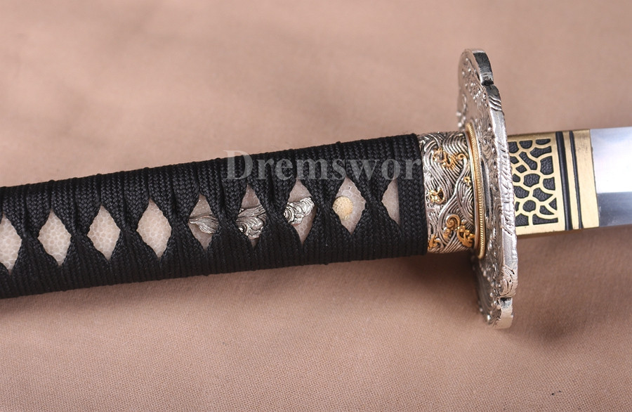 Clay Tempered Katana 1095 high carbon steel Steel Japanese sumrai sword full tang sharp.
