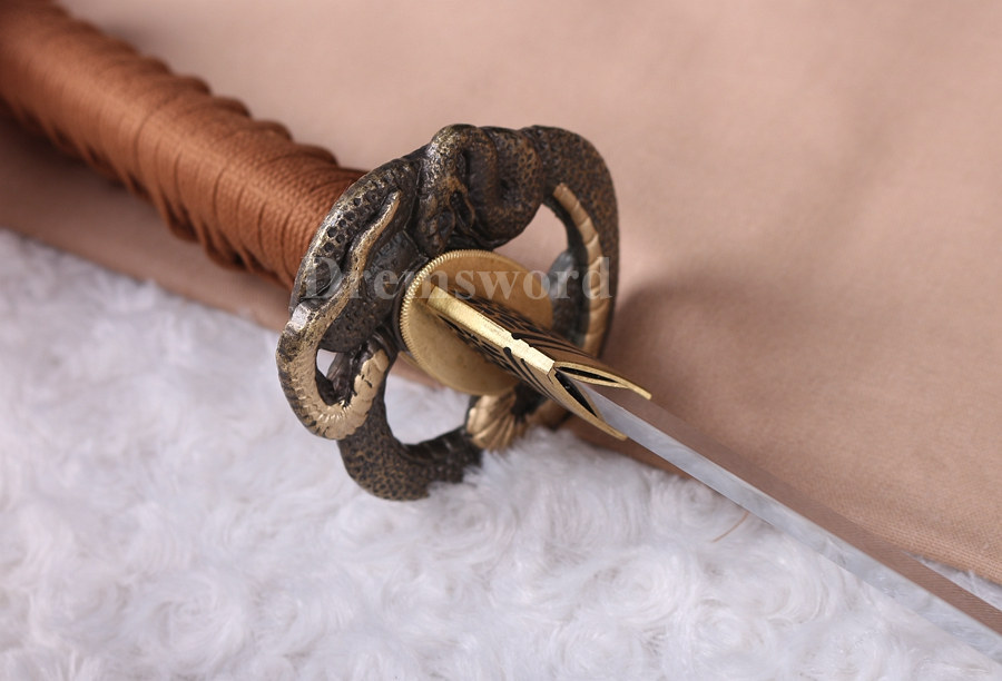 Clay tempered 1095 high carbon steel sharp katana japanese samurai sword full tang battle ready.