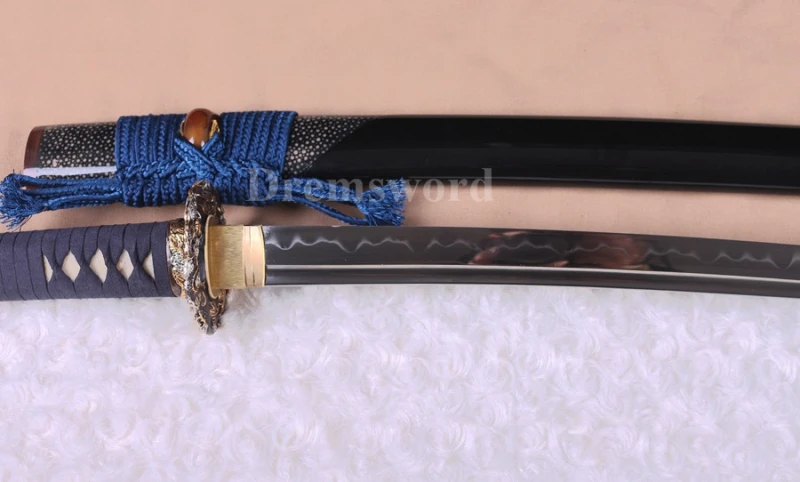 High quality Clay tempered T10 steel katana japanese samurai sword Genuine Ray skin+ox horn saya.