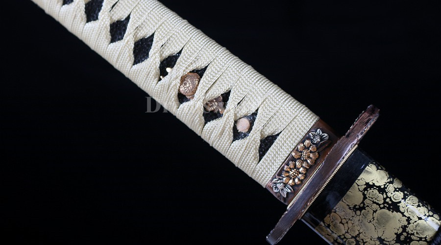 Clay tempered T10 steel 火焰 Choji hamon katana japanese samurai sword full tang razor sharp.