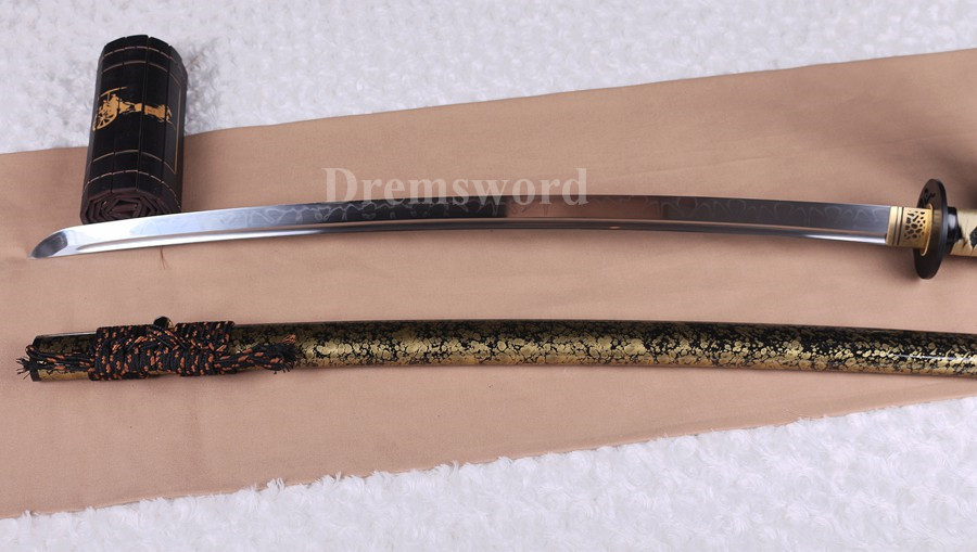 High quality Clay Tempered T10 steel 火焰 hamon Japanese Samurai Sword Full Tang Battle ready Sharp.