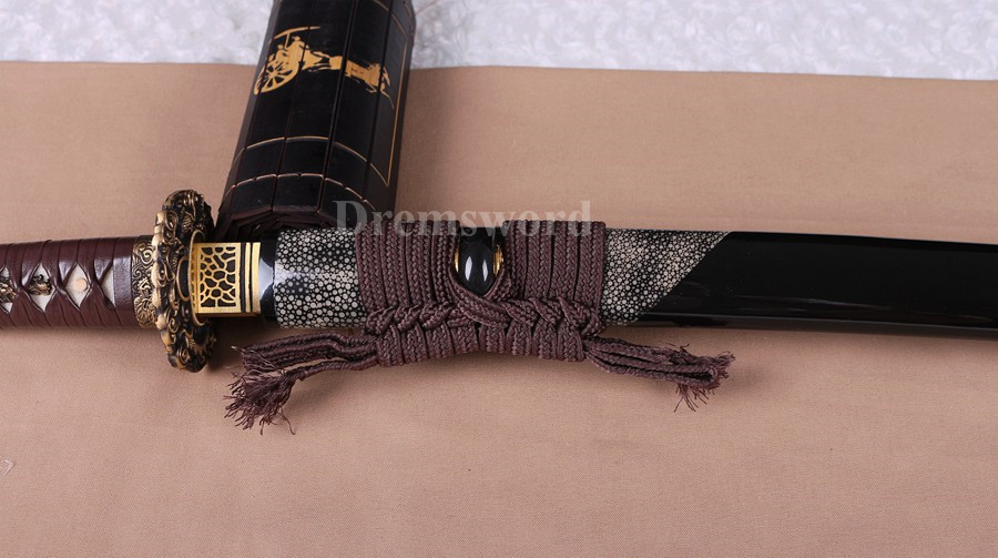 High quality Clay tempered T10 steel real hamon japanese samurai katana sword full tang sharp traditional hand abrasive.