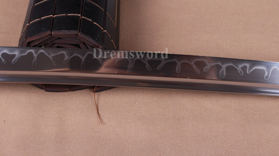 Clay tempered 火焰 Choji hamon T10 steel katana japanese samurai sword full tang sharp battle ready.