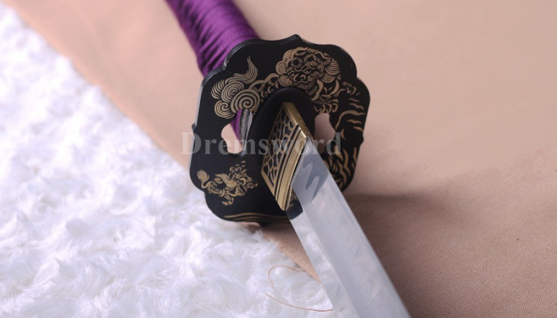 Clay tempered T10 steel real hamon japanese samurai katana sword full tang sharp traditional hand abrasive.