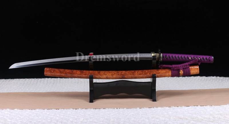 Clay tempered T10 steel real hamon japanese samurai katana sword full tang sharp traditional hand abrasive.