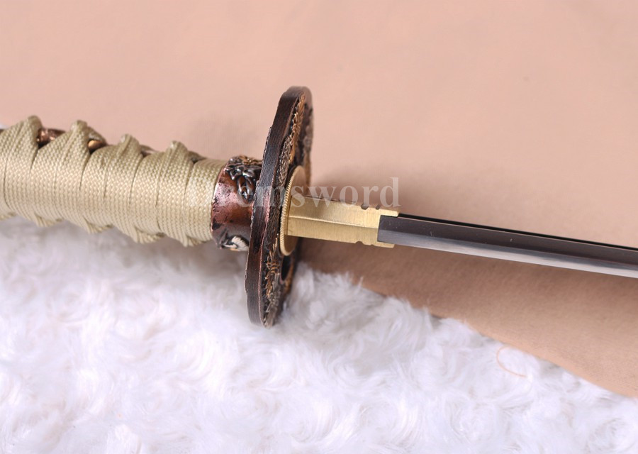 Clay tempered T10 steel 火焰 Choji hamon katana japanese samurai sword full tang razor sharp.