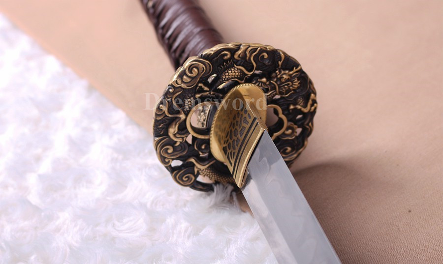 High quality Clay tempered T10 steel real hamon japanese samurai katana sword full tang sharp traditional hand abrasive.