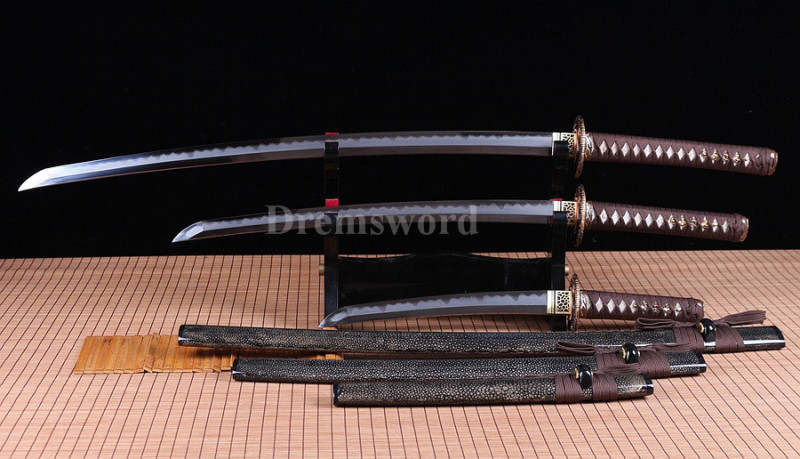 Clay tempered Folded Steel Hazuya Polish Japanese Samurai Sword Set Katana+Wakizashi+Tanto blossom engraved Razor Sharp.