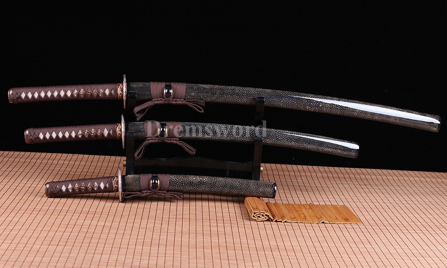 Clay tempered Folded Steel Hazuya Polish Japanese Samurai Sword Set Katana+Wakizashi+Tanto blossom engraved Razor Sharp.