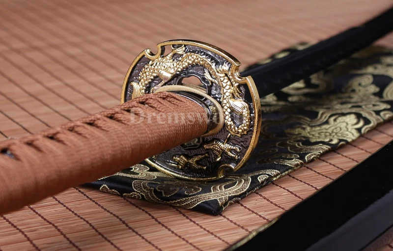 UNOKUBI-ZUKURI clay tempered Folded steel Katana Japanese Samurai Sword full tang sharp.