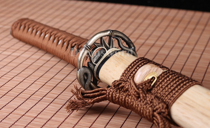 hand forged clay tempered folded steel Japanese Samurai Sword Katana full tang battle ready sharpened.