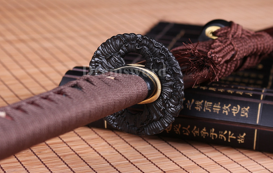 Clay Tempered Japanese Samurai Katana Sword Damascus Red Folded Steel full tang.