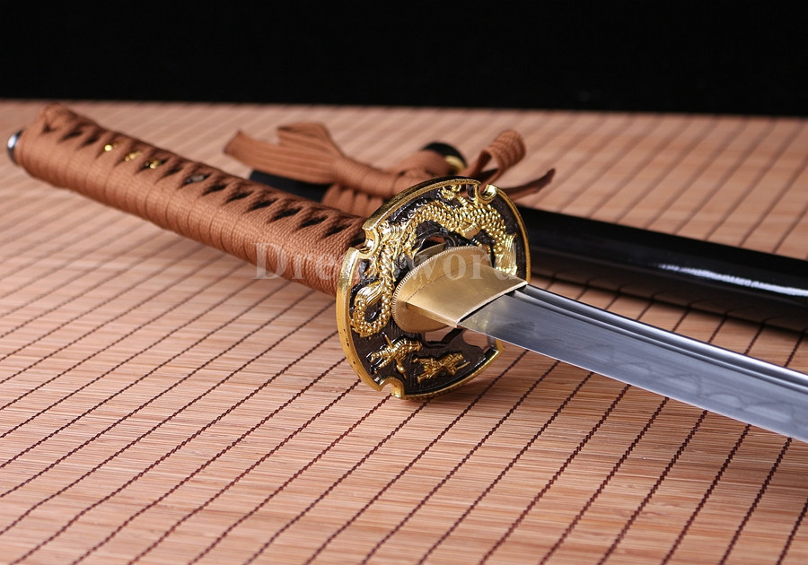 UNOKUBI-ZUKURI clay tempered Folded steel Katana Japanese Samurai Sword full tang sharp.