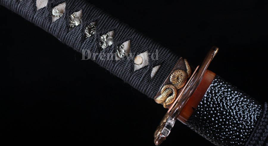 Clay tempered Folded steel Feather-shaped pattern texture katana japanese samurai sword full tang sharp.