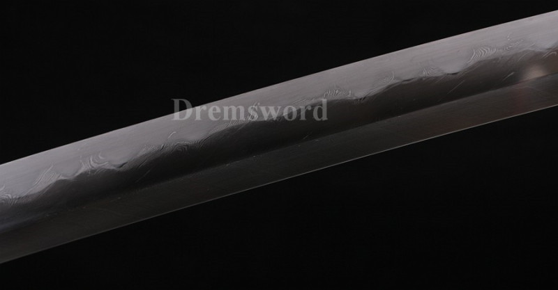 Clay tempered Folded steel Feather-shaped pattern texture katana japanese samurai sword full tang sharp.