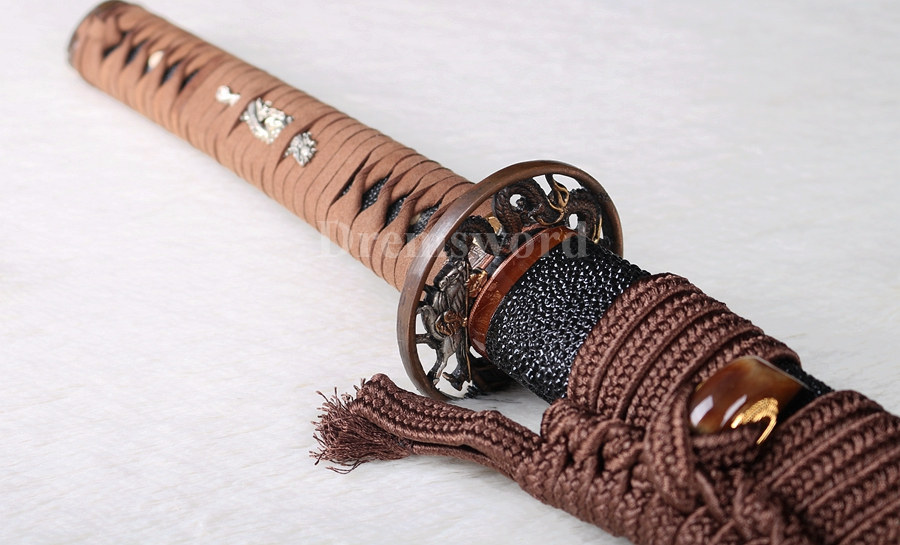 Shihozume Clay Tempered Lamination Blade Katana Japanese samurai Sword Battle Ready sharp.
