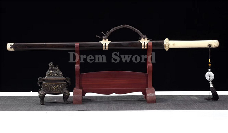 Clay tempered folded steel Chinese Sword 唐刀 full rayskin handle battle sharp.
