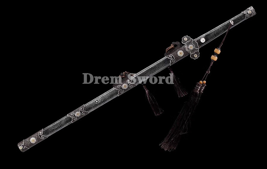 High quality hand forge Chinese Dao 唐刀 laminated pattern texture Folded Steel full tang sharp.