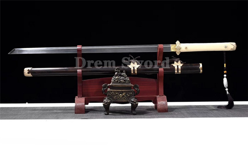 Clay tempered folded steel Chinese Sword 唐刀 full rayskin handle battle sharp.