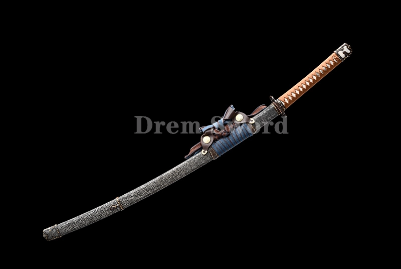 Tamahagane steel Gunto Sword Clay Tempered Full-Rayskin Saya Hazuya Polish