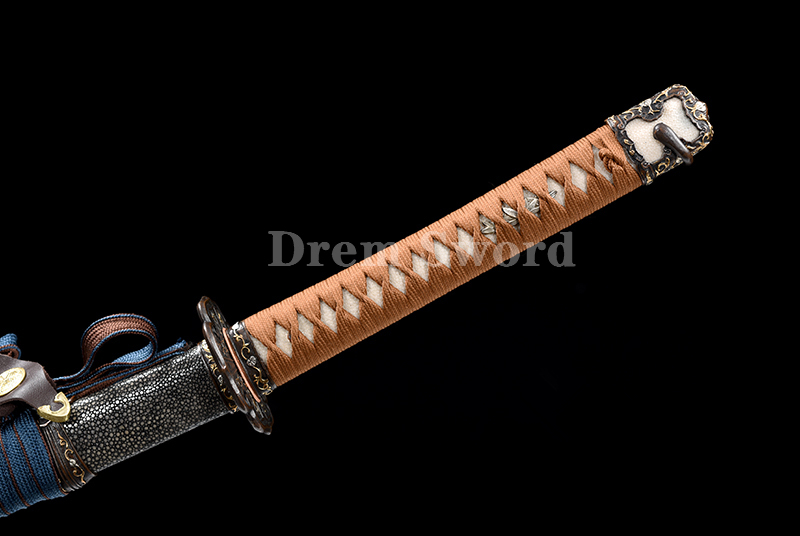 Tamahagane steel Gunto Sword Clay Tempered Full-Rayskin Saya Hazuya Polish