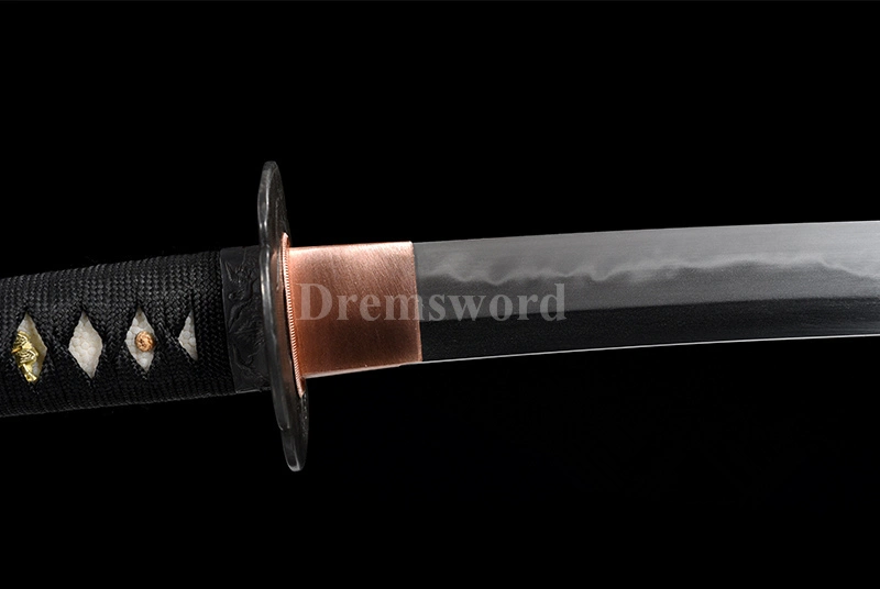 Kanmuri-otoshi Tamahagane Lamination steel Clay Tempered wakizashi Japanese samurai Sword choji hamon.