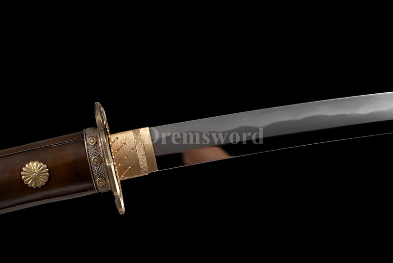 Tamahagane steel tachi sword Clay Tempered Lamination Blade Japanese samurai Sword fully hand polished.